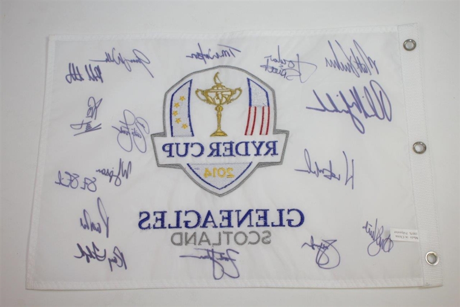 2014 Ryder Cup USA Team Signed Flag with Captain Watson, Phil, Jordan, & others JSA ALOA