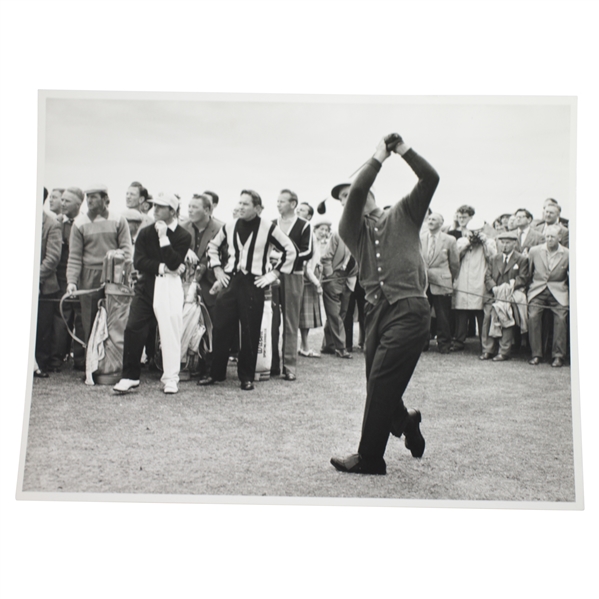 1960 OPEN Championship 8 1/4x6 1/4 Wire Photo of Palmer Driving with Player Watching