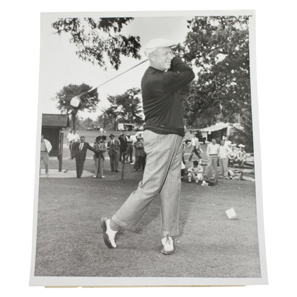 Classic Chick Evans Post-Swing Pose 7 1/4x9 Wire Photo - All Eyes on Chick - 9/10/56