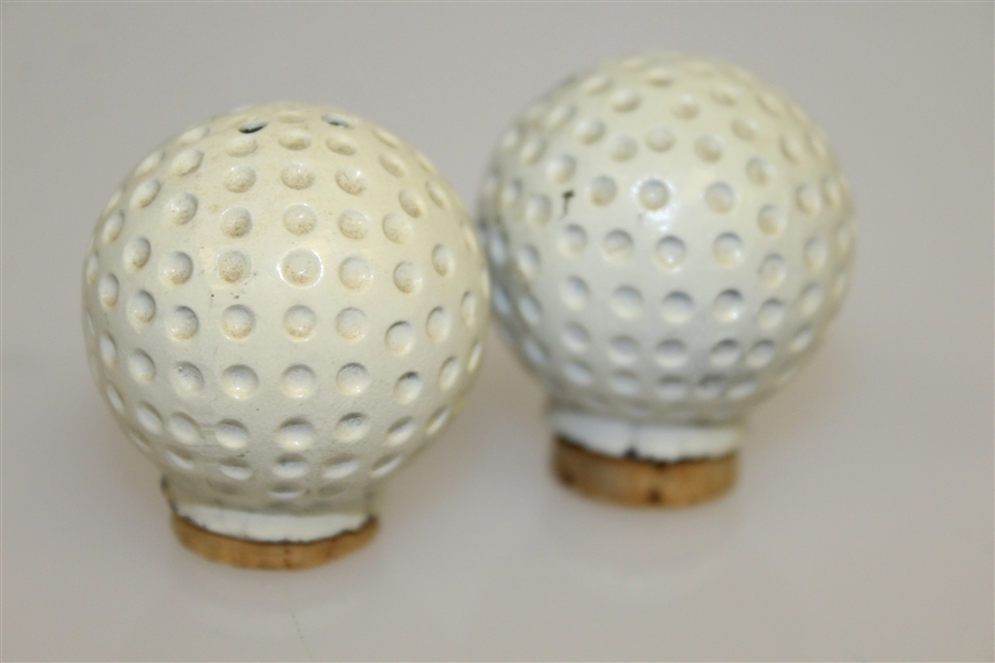 Classic Golf Themed Salt & Pepper Shakers with 'New Hampshire' Base