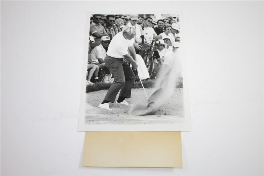 Jack Nicklaus PGA Championship Wire Photo Blasting Out of Sand 8/15/70
