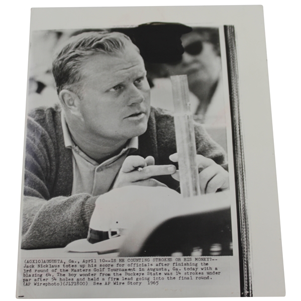 Jack Nicklaus 8x10 Wire Photo Counting Strokes 4/14/1965