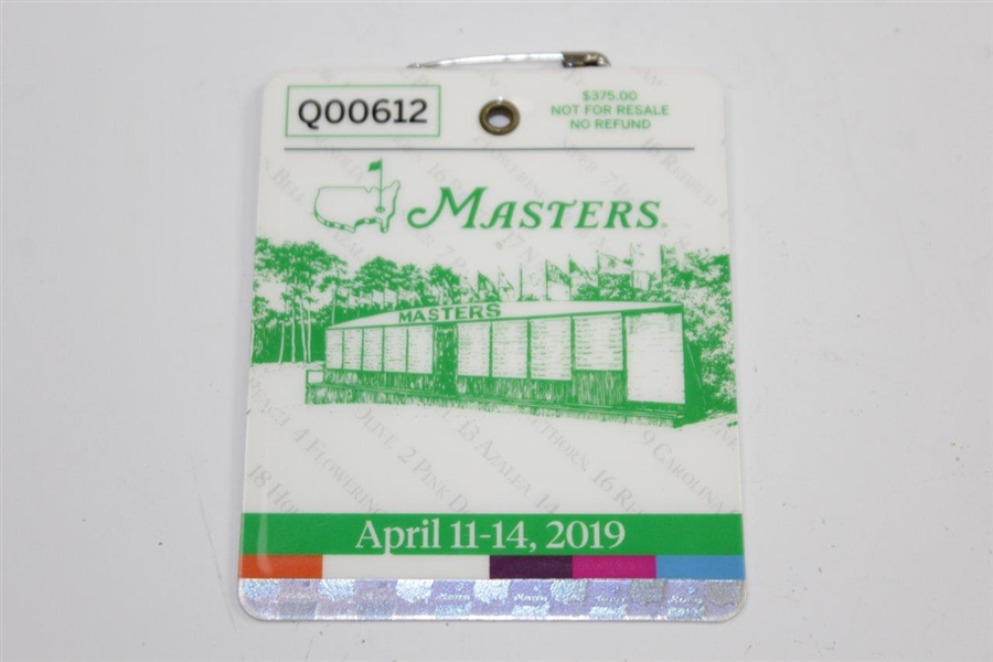 2019 Masters Embroidered Flag with SERIES 2019 Masters Badge #Q00612
