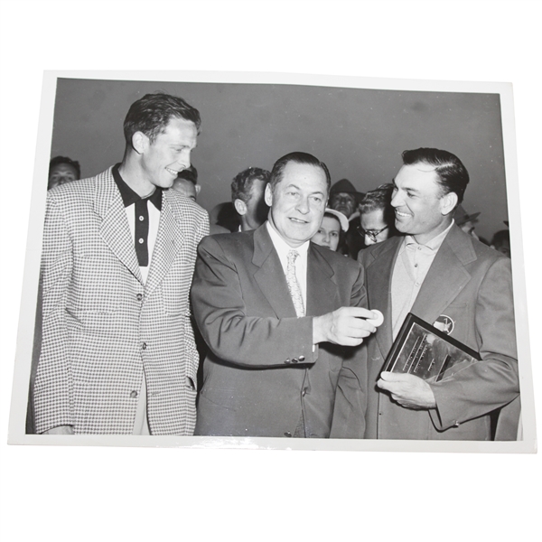 Winner Ben Hogan & Bobby Jones at 1951 Masters Trophy Presentation Press Photo 4/10/1951 