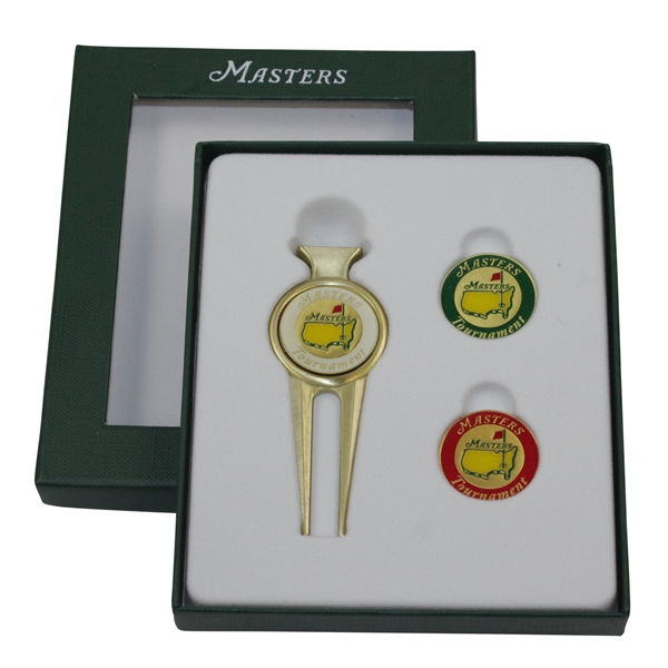 Undated Masters White Divot Tool with Green/Red Ballmarkers Set in in Original Box