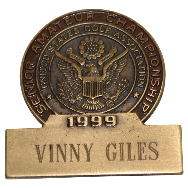 Vinny Giles' 1999 USGA Senior Amateur Championship Contestant Badge