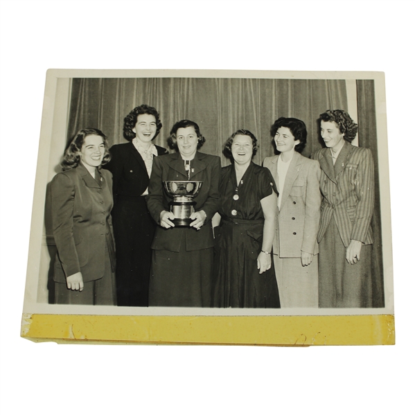 1948 Curtis Cup Team AP Photo with Riley, Kealty, Collett Vare, Lawson Page, Suggs & Kirby