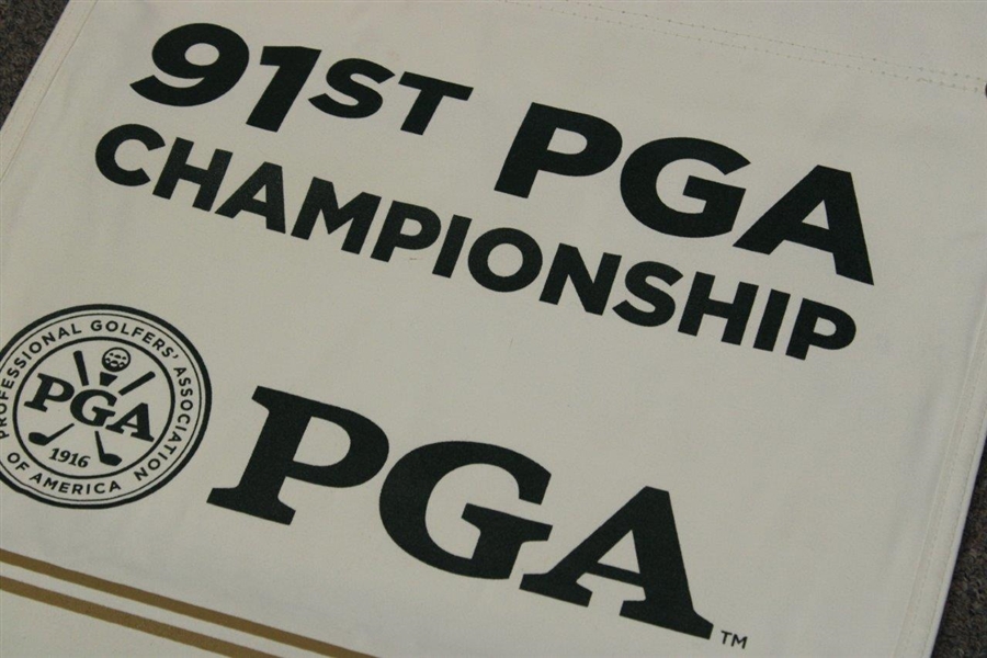 YE Yang Double-Signed (English & Korean) 2009 PGA Championship at Hazeltine Large Canvas Banner JSA ALOA