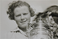 Patty Berg Great Grace Doherty Trophy Shot 2/9/38 Wire Photo