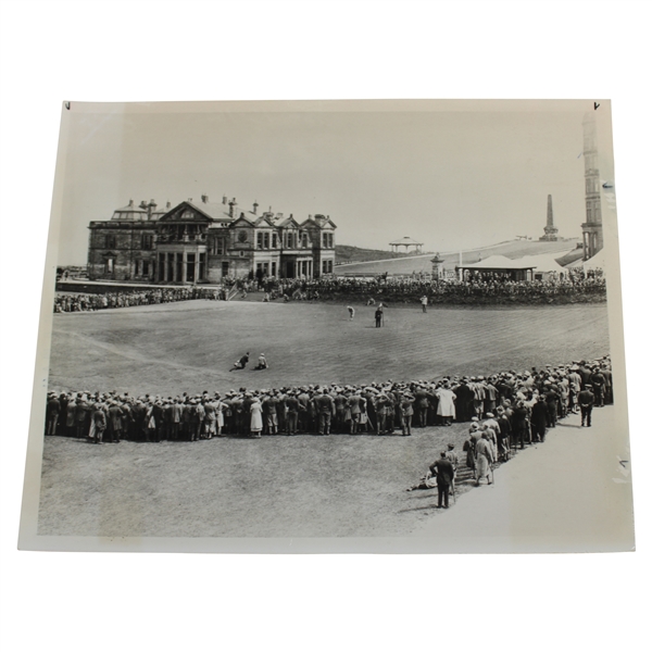 Bobby Jones Winning The 1930 British Amateur at The R&A St. Andrews Press Photo