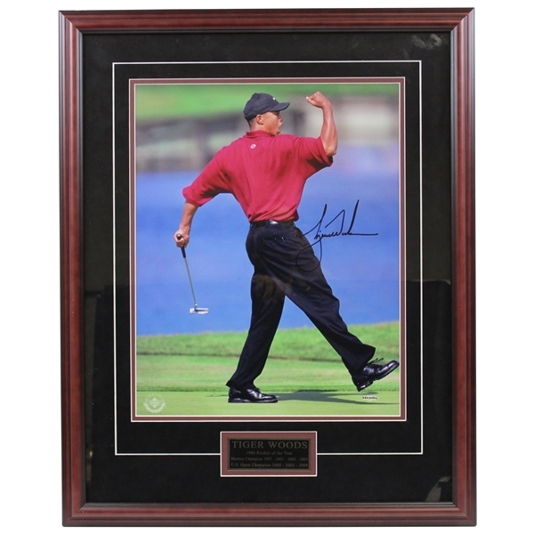 Tiger Woods Signed Oversize Red Shirt Fist Pump 16x20 Photo - Framed UDA #BAK30084