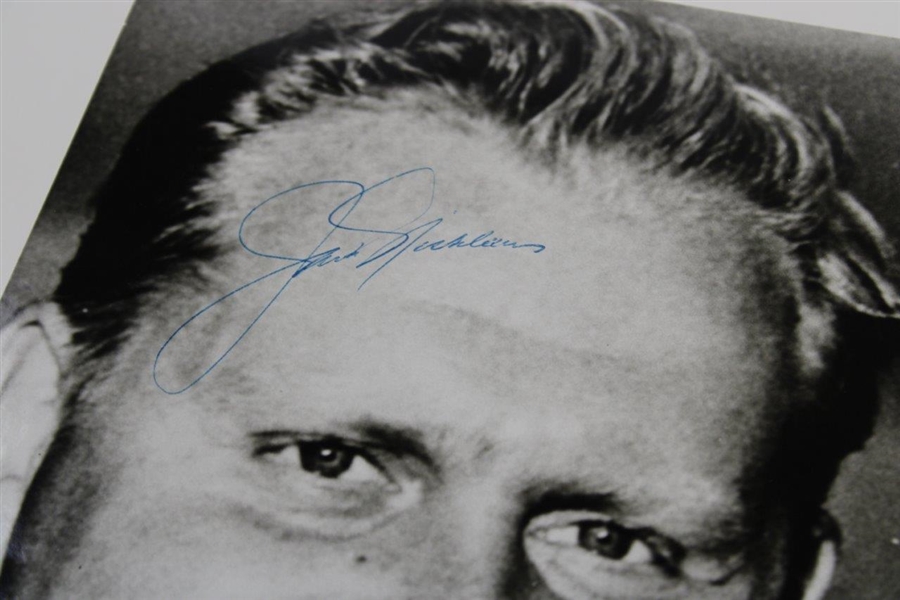 Jack Nicklaus Vintage Signed B/W Photograph JSA #Q49469