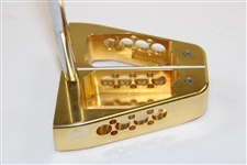 Naomichi Jo Ozaki The Chuncui Crowns Nahoya GC Gold Bobby Grace Putter