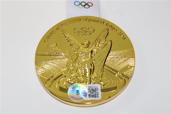  Nelly Korda Signed 2020 Tokyo Olympics Replica Gold Medal BECKETT #BB09284