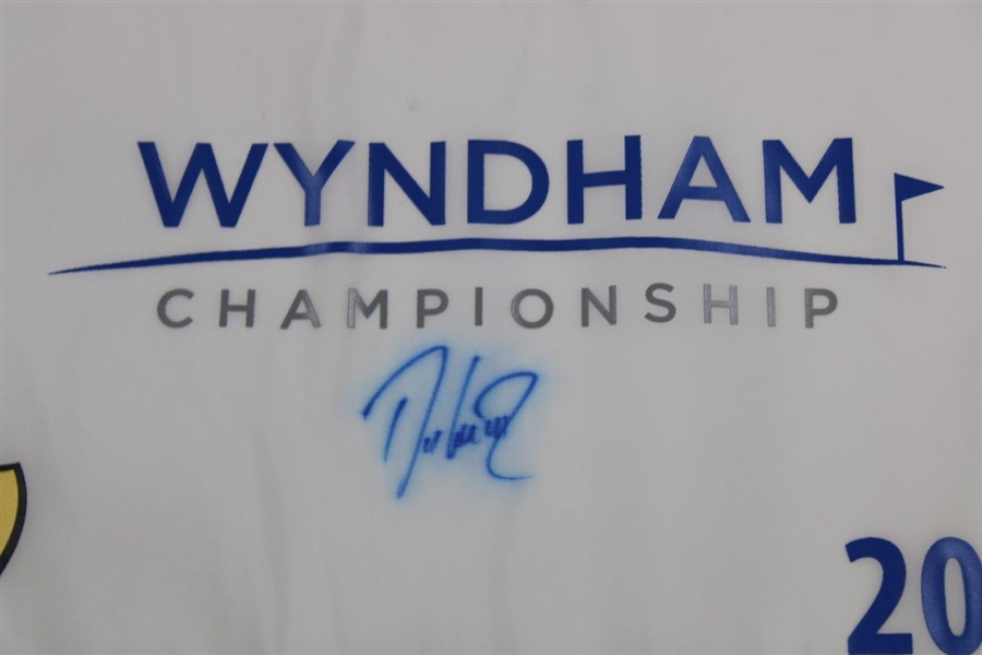Davis Love III Signed 2015 Wyndham Championship Flag - Final PGA Win JSA ALOA