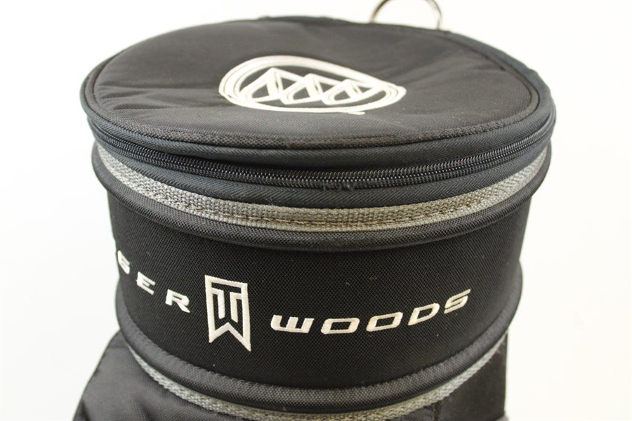Buick Tiger Woods Den Caddy Golf Bag