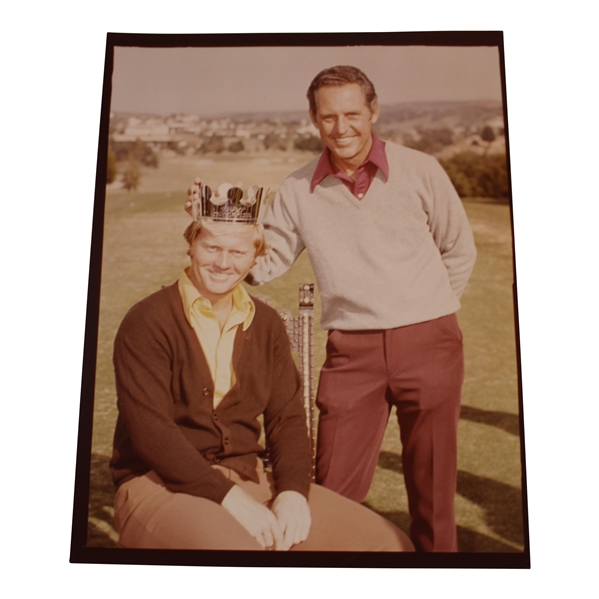 Jack Nicklaus Being Crowned the Victor Photo - Lester Nehamkin Collection