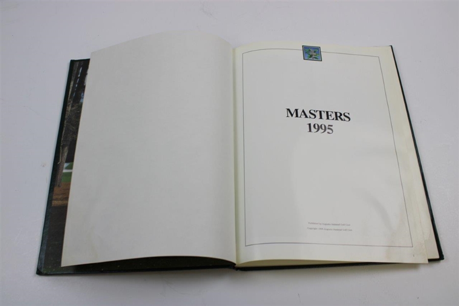 1995 Masters Tournament Green Annual Book - Ben Crenshaw Winner