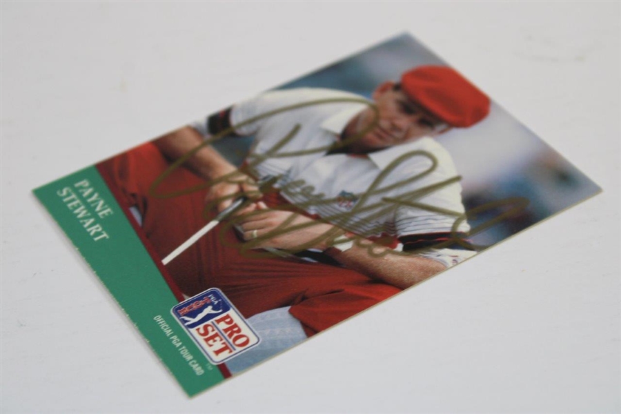 Payne Stewart Signed 1991 PGA Tour Pro-Set Golf Card JSA ALOA