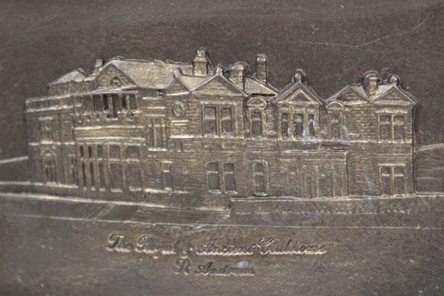 St Andrews 'The Royal & Ancient Clubhouse' Resin by Artist Bill Waugh