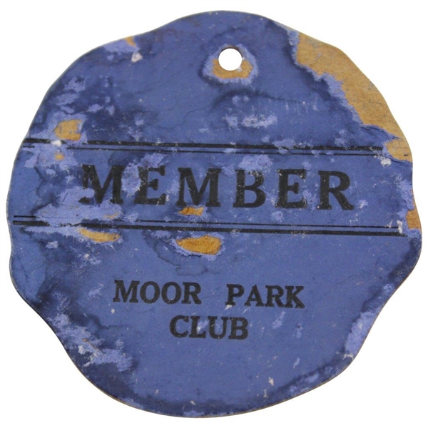 Walter Hagen Signed 1929 Moor Park Golf Club Member Exhibition Badge JSA ALOA
