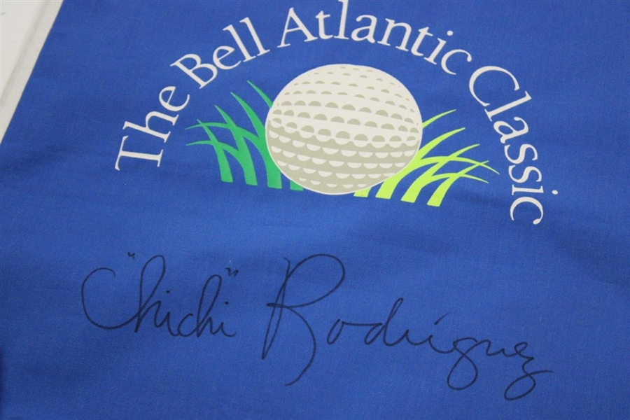ChiChi Rodriguez Signed The Bell Atlantic Classic Caddy Bib - Ralph Hackett Collection