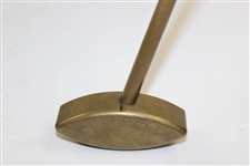 Unique Center Shafted Natural Golf Putter