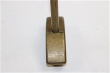 Unique Center Shafted Natural Golf Putter