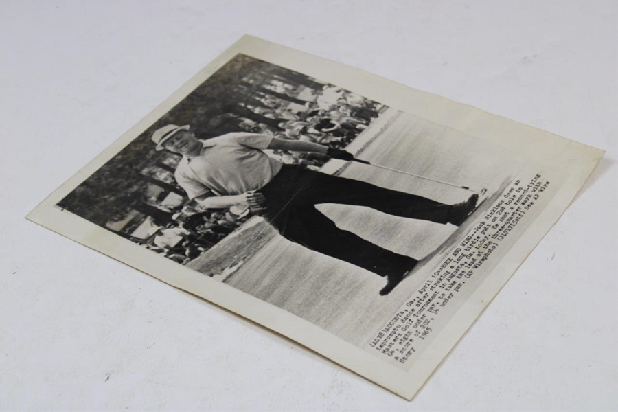 1965 AP Wire Photo Jack Nicklaus Dancing After Sinking Long Birdie Putt At ANGC
