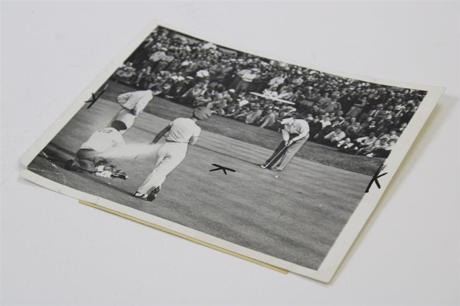 1945 Byron Nelson Putting In Atlanta Win Acme Wire Photo 