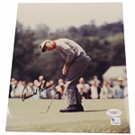 Arnold Palmer Signed Putting in Gray 8x10 Photo JSA #E79649