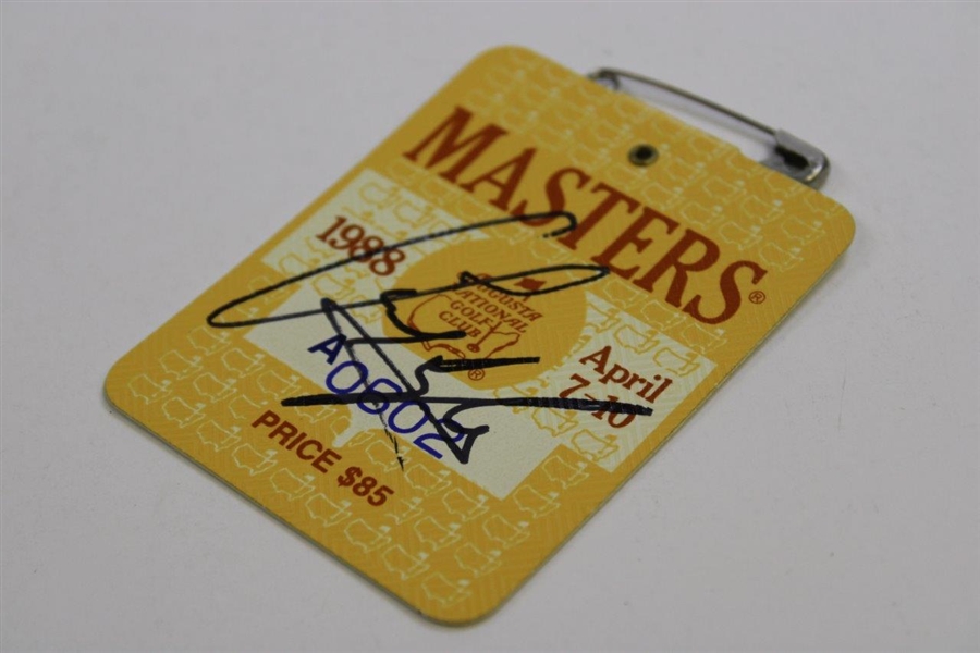 Sandy Lyle Signed 1988 Masters Tournament SERIES Badge #A0602 JSA ALOA