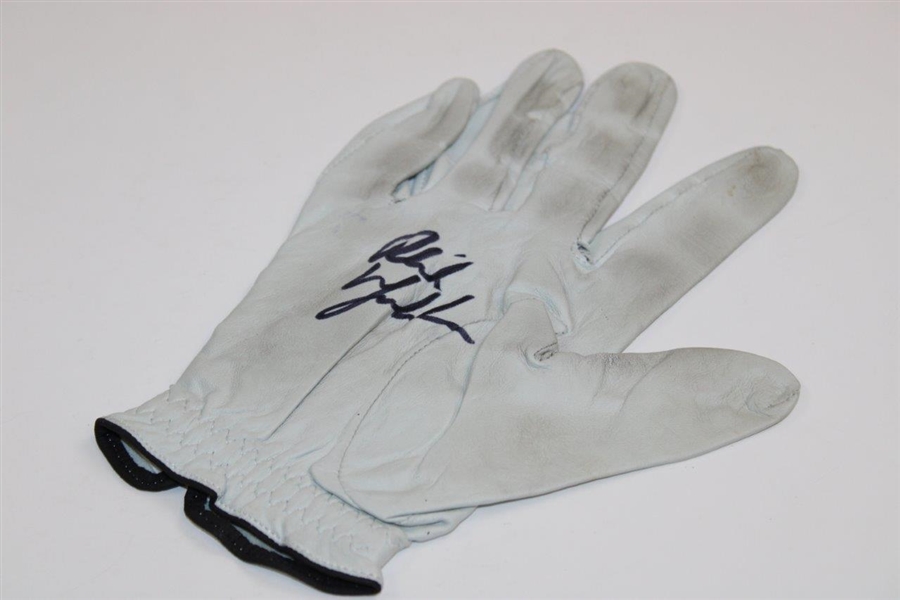 Phil Mickelson Signed Callaway Golf Glove PSA #AF88339