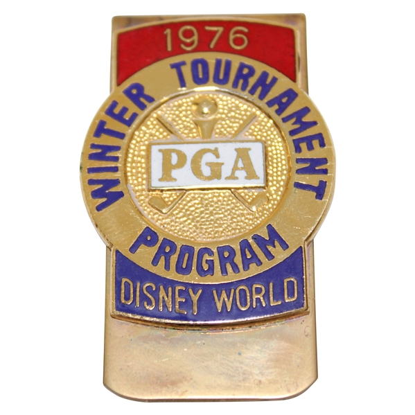 1976 PGA Winter Tournament Program at Disney World Contestant Badge/Clip