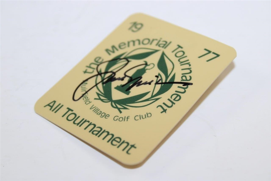 Jack Nicklaus Signed 1977 The Memorial Tournament Badge #4239 - Nicklaus Win JSA ALOA