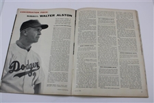 MLB Hall of Famer Yogi Berra Signed Sports Illustrated JSA ALOA