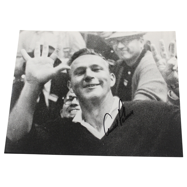 Arnold Palmer Signed Black And White Photo JSA ALOA