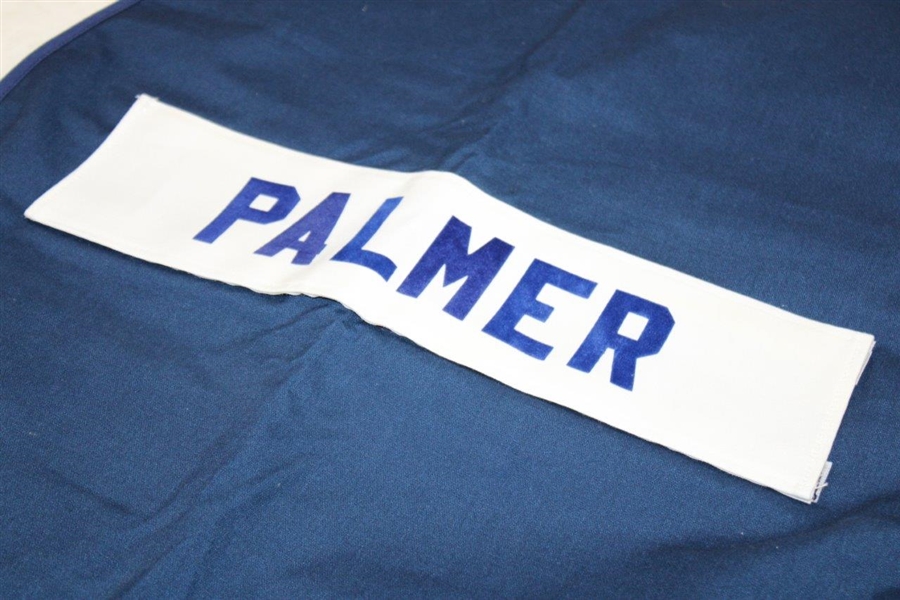 Arnold Palmer Final U.S. Open 1994 Original Tournament Used U.S.G.A. Blue Caddie Bib & Badge