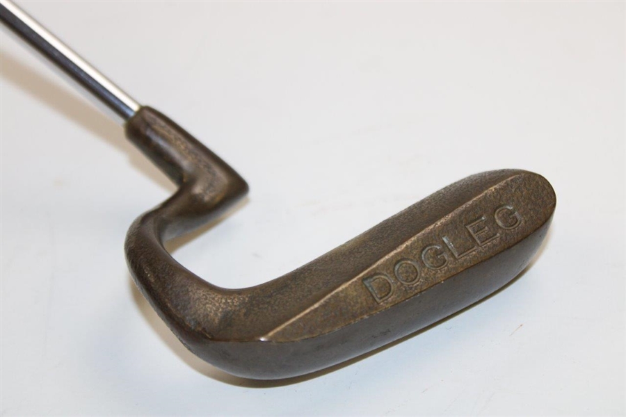 Unique Dogleg Putter