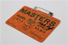 Charles Coody Signed 1971 Masters Tournament SERIES Badge #8813 JSA ALOA