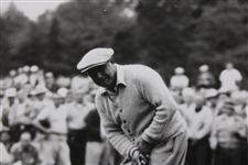 Gene Sarazen Signed Putting in Knickers Photo JSA ALOA
