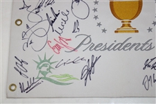 2017 PGA Presidents Cup Signed Flag With 28 Signatures JSA ALOA