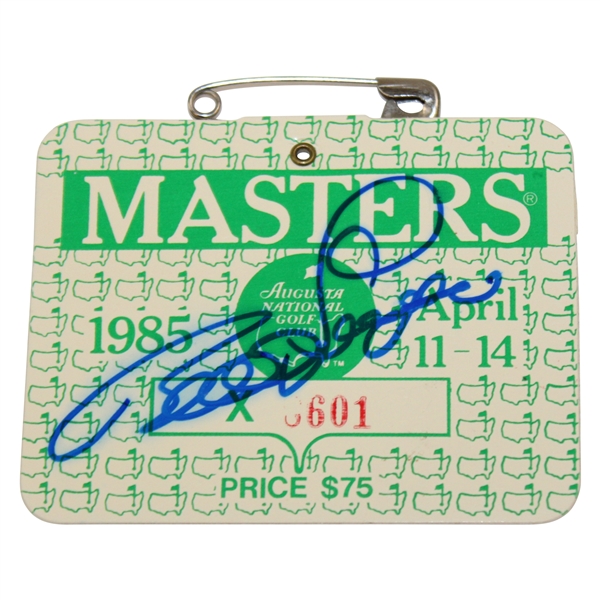Bernhard Langer Signed 1985 Masters SERIES Badge #8601 JSA ALOA