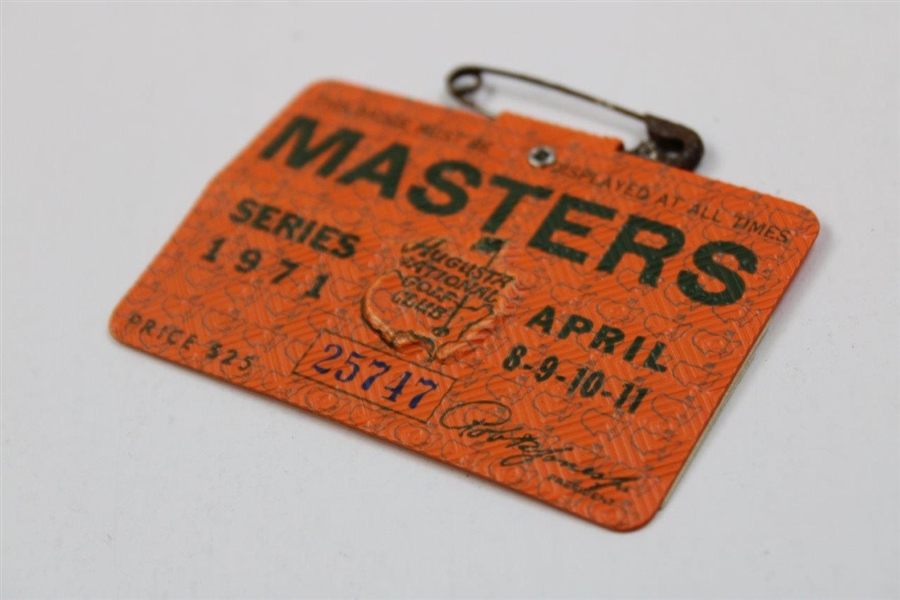 1971 Masters Tournament SERIES Badge #25747 - Charles Coody Winner