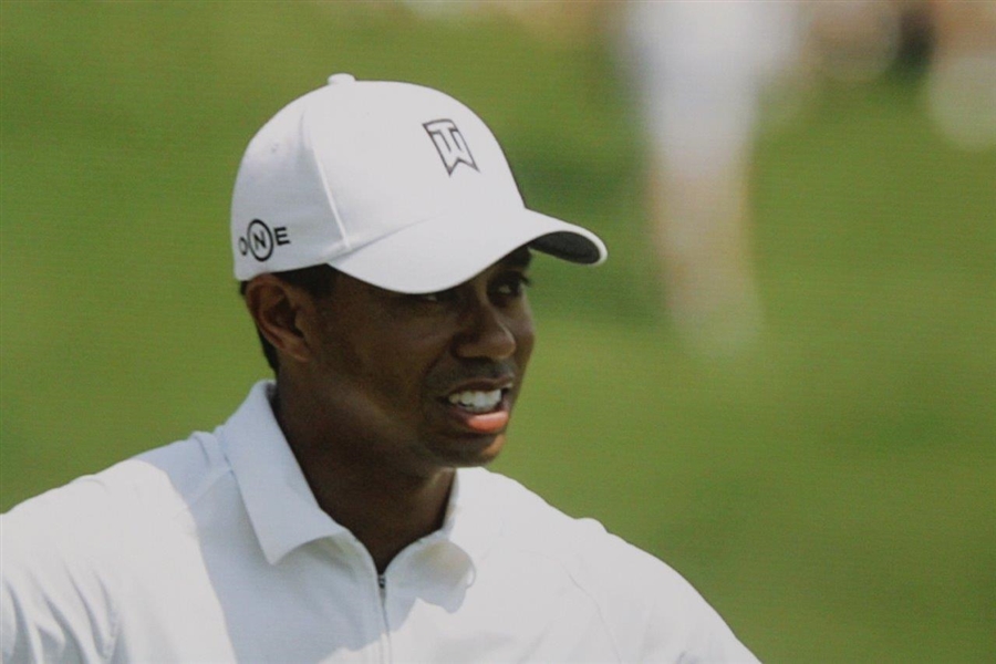 Tiger Woods & Michael Jordan 16x20 Golfing Photo