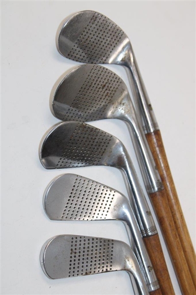 Wilson Gene Sarazen Hickory Shaft Irons (2,5,7,8) Walker Cup Spoon, Macgregor WW Wood, & Sarazen Wilson Putter w/Golf Bag