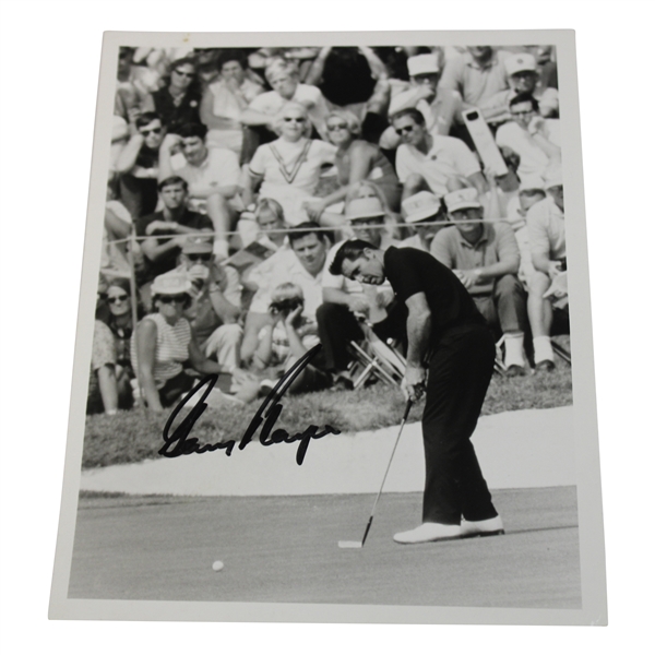 Gary Player Signed Watching Putt Approach Hole B&W Photo JSA ALOA