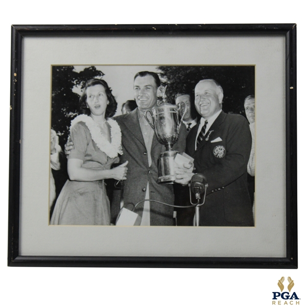 1950 US Open Ben And Valerie Hogan Black And White Photo - Framed 