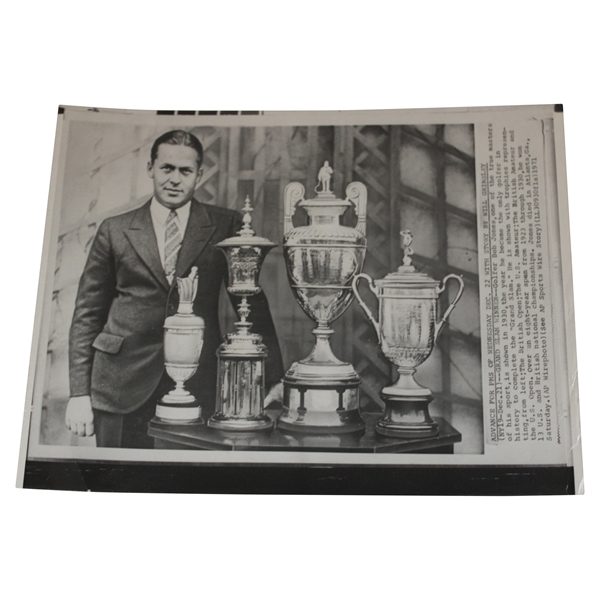 1971 Bobby Jones AP Wire Photo w/Grand Slam Trophies