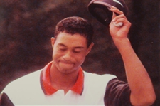 December 1997 Tiger Woods Photo Tipping His Cap To The Crowd